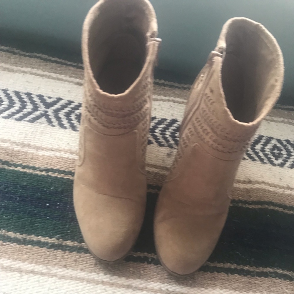 Women’s ankle boot